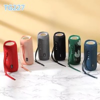 Nouvelle Enceinte Portable d'Extérieur TG227 2026 avec Lumière LED RGB, Étanche IPX4, Mini Boombox Sans Fil, Radio FM et Prise en Charge des Basses