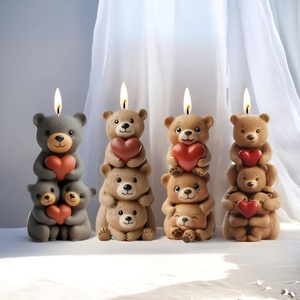 Molde de Silicona con Osos Familiares Abrazando un Corazón - Hornea Amor, Comparte Alegría - Product Image 1