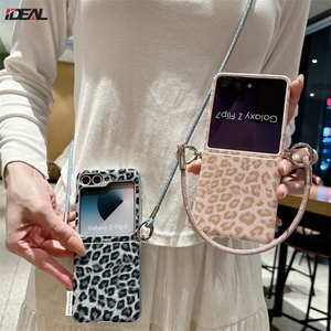 <span class=keywords><strong>เคส</strong></span>โทรศัพท์ลายเสือดาวแฟชั่น IDEAL Factory พร้อมสายคล้องมือและกันกระแทก สำหรับ Samsung Galaxy Z Flip5 6 7 Zflip7FE - Product Image 1