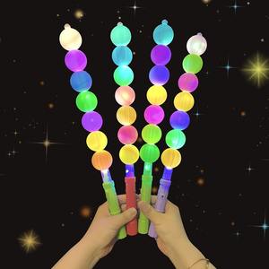 Bâtons lumineux LED colorés, fournitures pour fêtes de Noël, d'anniversaire, de mariage, gourde en plastique scintillante pour événements lumineux - Product Image 2