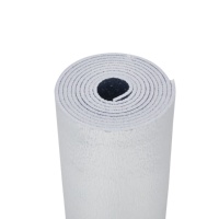 Isolation de tuyaux en mousse EPE avec feuille d'aluminium réfléchissante thermiquement, matériau écologique pour la logistique et la protection thermique des toitures, vente en gros