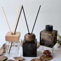 Emballage personnalisé 200ml d'huile essentielle d'aromathérapie bouteille de diffuseur d'arôme vide bouteille de diffuseur de parfum de roseau en verre ambré