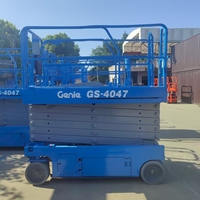Plateforme élévatrice à ciseaux électrique Genie GS-4047 d'occasion, hauteur de travail 13,7 m (44 pieds), plateforme de travail aérienne MEWP, élévateur pour personnel à vendre