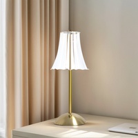 Lampe de table rechargeable avec différentes formes d'abat-jour en acrylique, capacité maximale de la batterie 2500 mAh.