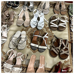 GZ Stock Ukay Bales, Zapatos Usados de Marca, Sandalias de <span class=keywords><strong>Segunda</strong></span> <span class=keywords><strong>Mano</strong></span> para Mujer, Venta Caliente, Nueva Llegada, Sandalias de <span class=keywords><strong>Lujo</strong></span> Usadas para Mujer al por Mayor - Product Image 3