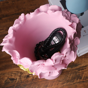 Light Luxury Home Living Room Accessories Vases Decor Resin Crafts Nordic Style <b>Unique</b> Home Decor Creative Ornaments - Product Image 4