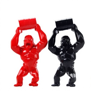 Statue de gorille King Kong en résine durable avec cœur pour la décoration de la maison, du bureau, de l'hôtel, du club - Product Image 3