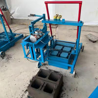 Machine de fabrication de blocs creux autobloquants à pression hydraulique mobile oblique BL 2-45 pour une utilisation facile