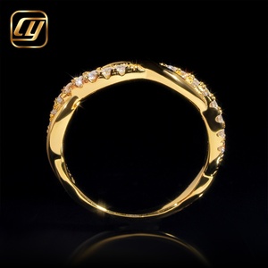 Anillo de Boda Apilable de Oro Amarillo Sólido de 18K con Diamantes Cultivados en Laboratorio, Certificado IGI, Diseño de Vides Retorcidas y Media Pavé, Delicado y con Símbolo de Infinito - Product Image 2