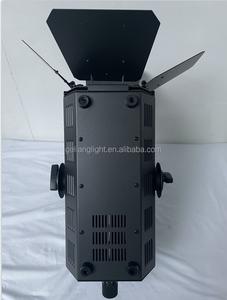 Focos LED de 200W, Enfoque Manual, Luz RGB, Alto CRI 95, Clasificación IP33, para Cine y Televisión, Control DMX512, Haz de Aluminio - Product Image 3