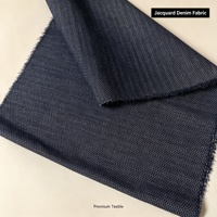 Tissu denim jacquard 12oz en coton, cellulose recyclée et mélange de polyester 10x10D bleu noir, textile tissé pour la production de vêtements