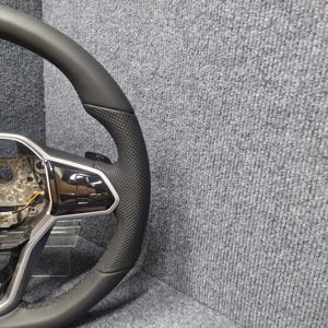 Volant en cuir pour Volkswagen <span class=keywords><strong>Golf</strong></span> 8 MK8 POLO <span class=keywords><strong>GOLF</strong></span> <span class=keywords><strong>7</strong></span> GTI R-line MK7 MK6 Passat GTS GTD <span class=keywords><strong>GTE</strong></span> GLI GTI Volant de voiture <span class=keywords><strong>VW</strong></span> - Product Image 3