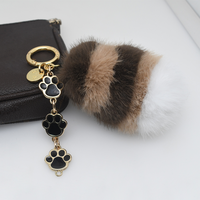 Porte-clés en peluche personnalisé avec logo, pendentif mignon pour sac à main, accessoire décoratif pour voiture, cadeau