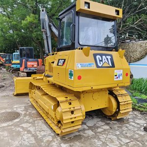 Mini CAT D5K Engin de terrassement Bulldozer sur chenilles d'occasion bon marché avec pompe à moteur central en stock - Product Image 2