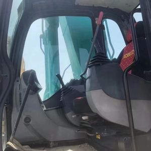 Excavatrice sur chenilles Kobelco SK210LC de 21 tonnes, d'origine japonaise, de haute qualité, avec pompe hydraulique, moteur EPA, ripper Kohler, prix avantageux - Product Image 4
