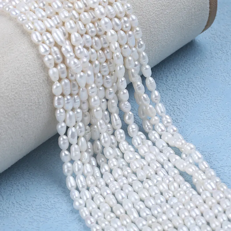 3.5-4mm una stringa di perle di perle di riso reale di colore bianco di grado d'acqua dolce