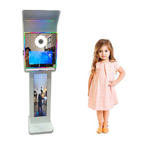 Cabina de Fotos con Espejo Mágico de 65 Pulgadas con Impresora - Estación de Selfies de Grado Comercial Compatible con iPad y Cámara para Bodas y Eventos - Product Image 1