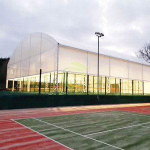 Vente d'usine Couverture de toit en arc anti-pluie durable personnalisée <span class=keywords><strong>Padel</strong></span> Court intérieur avec toit - Product Image 6