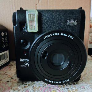Appareil photo instantané à impression en une étape Mini 99 finition noire avec réglage des filtres et double exposition - Product Image 2