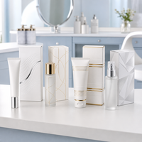 Boîte cadeau en papier artistique avec logo personnalisé, pliable, adaptée aux soins de la peau, aux cosmétiques, aux bougies, aux parfums, aux tasses isothermes, style luxueux