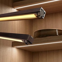 Barre lumineuse LED rotative sans soudure et découpable 12V 24V pour vitrine à vin et étagère de présentation