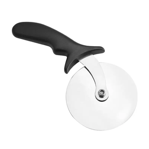 مقبض بلاستيكي غير قابل للصدأ ، قاطع بيتزا بتصميم مقبض مريح - Product Image 5