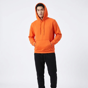 Sweat-shirt à capuche orange pour homme, couleur unie, manches longues, décontracté, avec cordon de serrage et poches latérales, en coton mi-lourd, idéal pour l'automne - Product Image 1