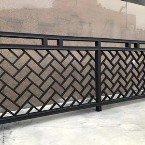 Barrière de sécurité en acier galvanisé durable - Installation facile pour routes et jardins Clôtures de jardin en acier - Product Image 6