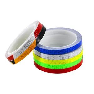 Adesivo Riflettente per Veicoli, Nastro di Sicurezza Notturna 1cm, Pellicola Riflettente a Nido d'Ape per Auto, Biciclette e Moto - Product Image 1