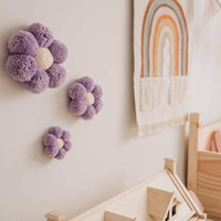 Vente en gros de porte-clés en plastique souple avec boule de fourrure et fleur Pom Pom, porte-clés en peluche moelleux