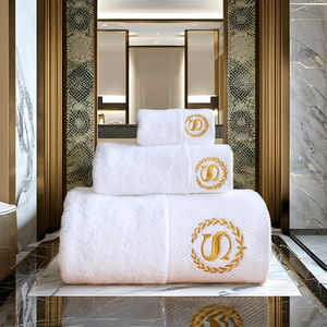 Ensemble de serviettes de spa d'hôtel 5 étoiles de luxe 100% coton blanc doux Serviettes carrées pour le visage, les mains, le bain et les enfants <span class=keywords><strong>Broderie</strong></span> de logo <span class=keywords><strong>personnalisée</strong></span> Couleur unie - Product Image 1