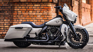 Harley-Davidson 1600 de Segunda Mano, Motocicleta Cruiser de Cilindro en V, Diseño Retro Yueku, Estilo Vintage, Atractivo para los Amantes de lo Clásico - Product Image 4