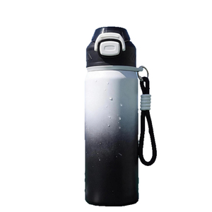 Bouteille d'eau isotherme en acier inoxydable 316 avec fonction spray, double paroi isolée, pour la gym, le sport, adultes, couleurs blanc et noir - Product Image 5