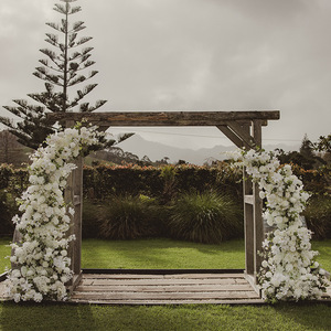 Arco de Flores Artificiales Blanco, Rosa y Champán, Decoración Elegante para Bodas, Fondo para Fotos, Hecho a Mano - Product Image 2