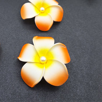 Élégant Clip à Cheveux en Forme de Plumeria avec Design de Fleur en Perle pour Accessoire de Cheveux de Fête pour Femmes - Tendance Fait Main