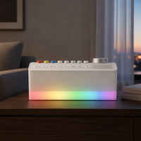 Jam Alarm Speaker Multifungsi ABS Modern dengan Lampu Malam Ambient Warna-warni, Kecerahan Dapat Disesuaikan untuk Ruang Tamu