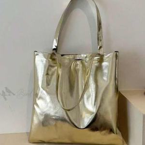 Bolso de Mano de PU de Alta Gama, Nuevo Diseño, Colorido, Bolso Tote de Cuero PU con Láser, 16 Pulgadas, Impermeable - Product Image 5