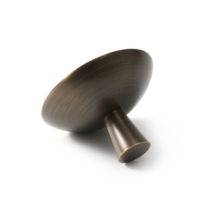Porte-encens MAXERY vintage en laiton massif, style zen, brûleur d'arômes décoratif en métal bronze de qualité supérieure - Product Image 3