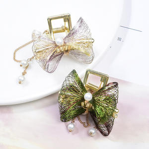 Nouveau design fantaisie assessoris glands perles maille métallique arc coréen pinces à griffes <span class=keywords><strong>pince</strong></span> à cheveux <span class=keywords><strong>crabe</strong></span> avec un grand <span class=keywords><strong>prix</strong></span> - Product Image 4