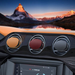 Parfum de voiture de luxe en similicuir avec logo personnalisé, <span class=keywords><strong>d</strong></span>ésodorisant solide pour voiture, clip de ventilation pour l'exportation - Vente chaude - Product Image 3