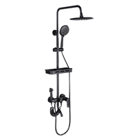 Mitigeur de douche mural carré de style contemporain avec pommeau de douche pluie chaud pour salle de bain et hôtels