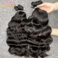Meilleures Qualités de Mèches de Cheveux Vietnamiens, Extensions de Cheveux Bouclés Birmans en Gros, Cheveux Humains Bruts Alignés dans le Sens de la Cuticule