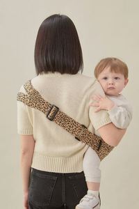 Porte-bébé Ergonomique Personnalisé en Coton pour Bébé et Tout-petit – Confort Optimal - Product Image 2