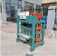 Machine à blocs de ciment portative à poussée manuelle, mini équipement de moulage de briques creuses en béton et de pavés pour les chantiers de construction