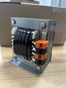Biến áp điều khiển BK 50va-5000va 220V/380V đến 12V/24V/110V CE chứng nhận cho máy móc công nghiệp - Product Image 4