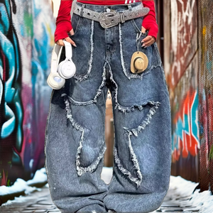 Jeans Baggy de Diseñador de Alta Calidad para Hombre, Lavado Oscuro, Denim con Parches Bordados y Detalles Desgastados - Product Image 2