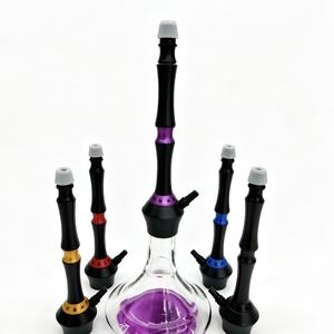 Chicha en verre transparent moderne, design noir et violet, avec plusieurs embouts, pour usage en lounge - Product Image 2