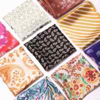 Cadeaux promotionnels et d'affaires : Bandana en soie personnalisé avec logo, foulard de créateur, bandeau en soie, vente en gros de foulards en soie pour femmes