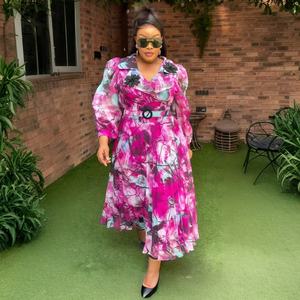 Robe de mode d'été pour femmes pour <span class=keywords><strong>Amazon</strong></span> nouvelle <span class=keywords><strong>grande</strong></span> <span class=keywords><strong>taille</strong></span> robe en tissu en mousseline de soie de conception indépendante transfrontalière européenne américaine - Product Image 2