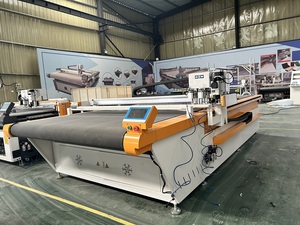 Takım elbise ve elbise için otomatik dijital giysi giyim kağıt desen ve kumaş kesme masa makinesi - Product Image 2